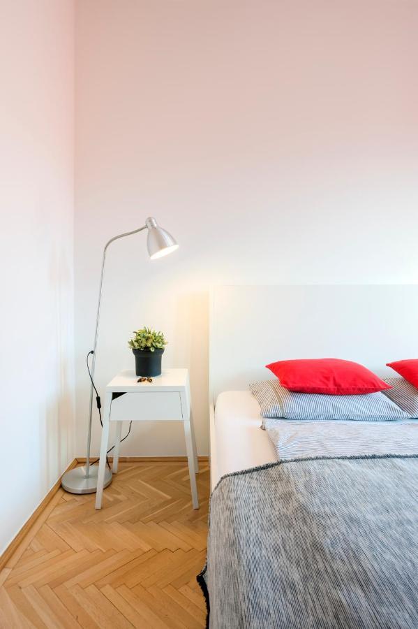 New Design Apartment By Gozsdu Court Budapest Kültér fotó